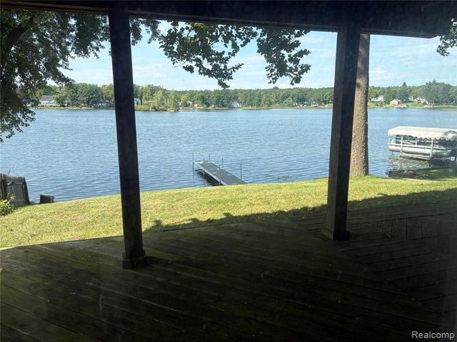 10091 Graham Drive, Clarkston, MI 48348