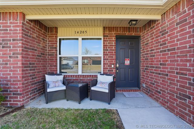 14205 N 73rd East Avenue, Collinsville, OK 74021