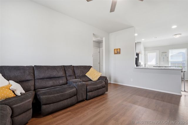 14205 N 73rd East Avenue, Collinsville, OK 74021