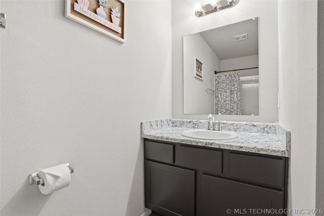 14205 N 73rd East Avenue, Collinsville, OK 74021