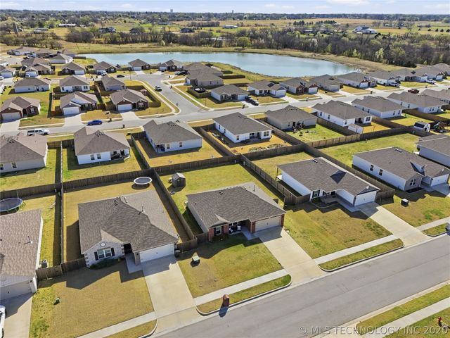 14205 N 73rd East Avenue, Collinsville, OK 74021