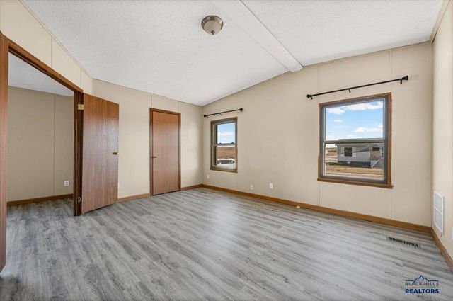300 E MAIN ST, Hermosa, SD 57744