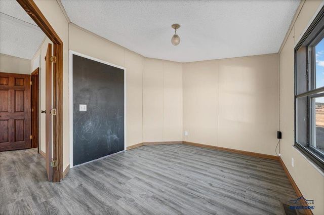 300 E MAIN ST, Hermosa, SD 57744