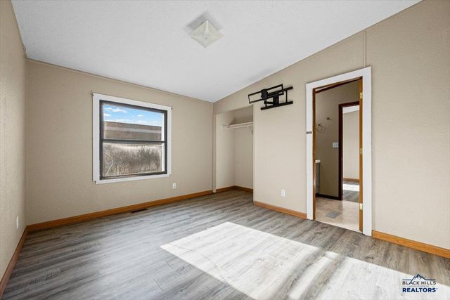 300 E MAIN ST, Hermosa, SD 57744