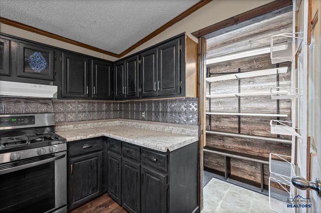 300 E MAIN ST, Hermosa, SD 57744