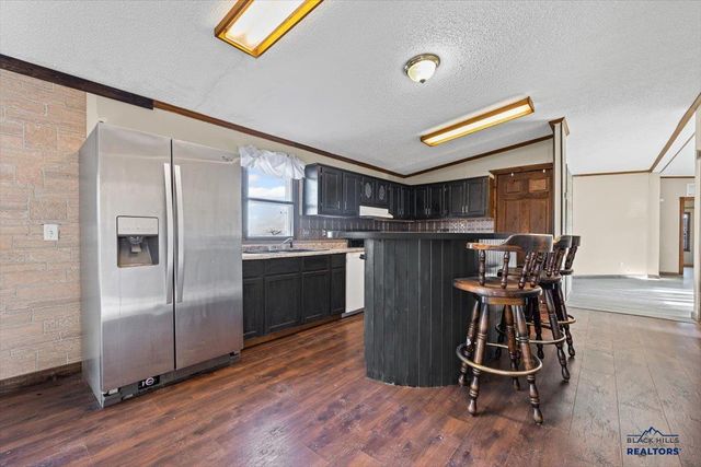 300 E MAIN ST, Hermosa, SD 57744