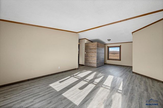 300 E MAIN ST, Hermosa, SD 57744