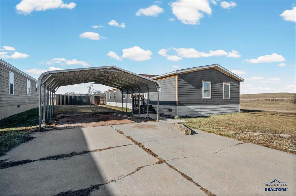 300 E MAIN ST, Hermosa, SD 57744