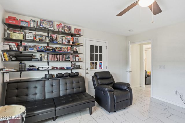 8042 S CALLE MOCTEZUMA --, Tempe, AZ 85283