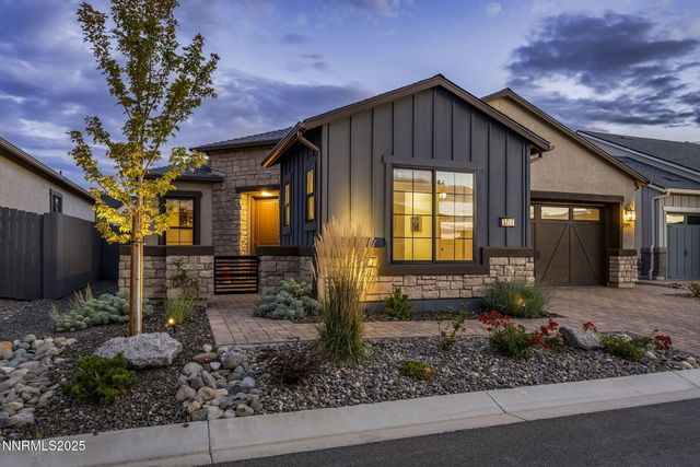 2712 Copper Flats Drive, Reno, NV 89521