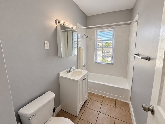 14 Cawfield Street 3, Boston, MA 02125