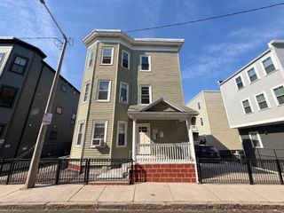 14 Cawfield Street 3, Boston, MA 02125