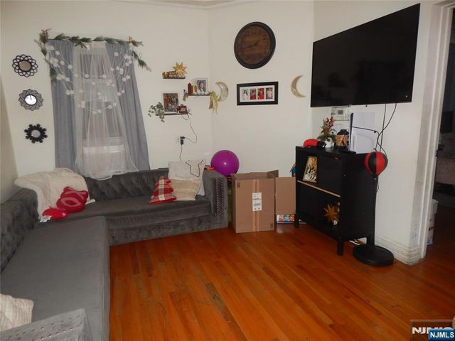 615 Harrison Avenue, Harrison, NJ 07029