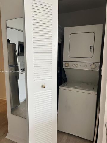 810 7th St 103, Miami Beach, FL 33139