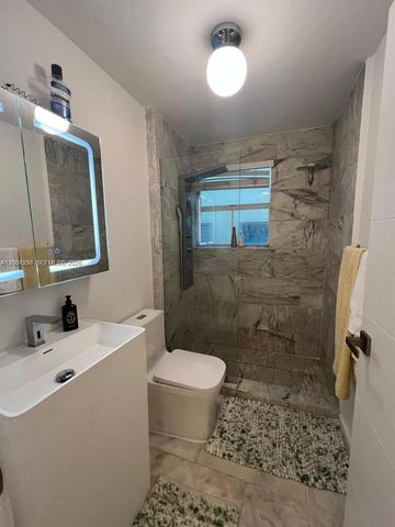 810 7th St 103, Miami Beach, FL 33139