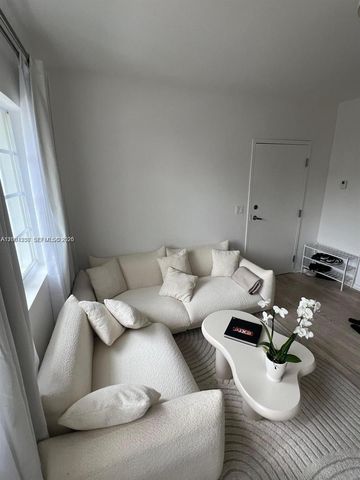 810 7th St 103, Miami Beach, FL 33139