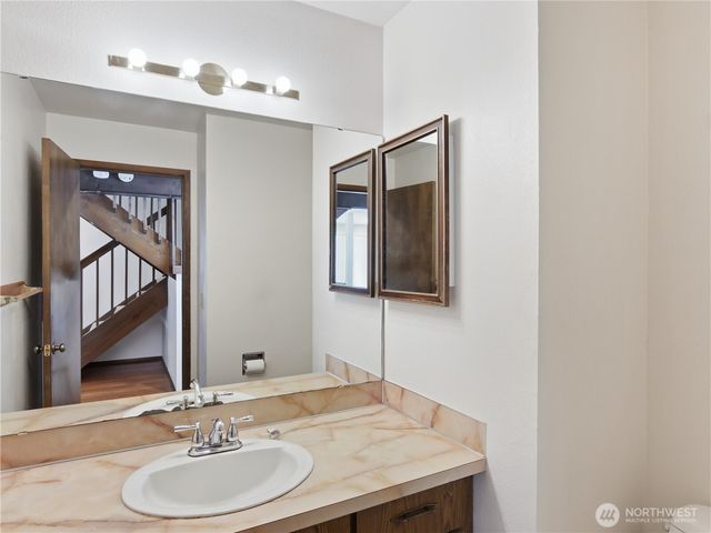 23920 SE 371 Street, Enumclaw, WA 98022