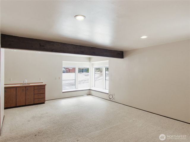 23920 SE 371 Street, Enumclaw, WA 98022