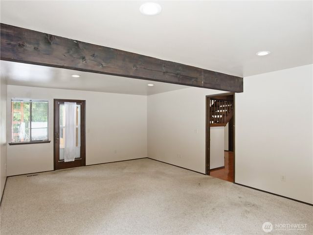 23920 SE 371 Street, Enumclaw, WA 98022
