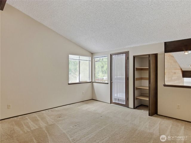 23920 SE 371 Street, Enumclaw, WA 98022