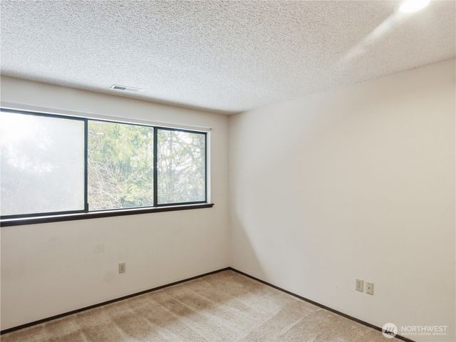 23920 SE 371 Street, Enumclaw, WA 98022