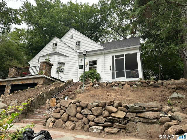 95 Hemlock Road, New Haven, CT 06511