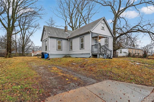 7724 Trenton Avenue, University City, MO 63130