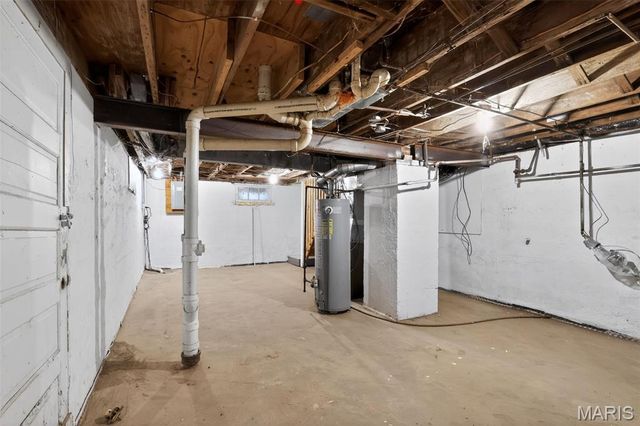 7724 Trenton Avenue, University City, MO 63130