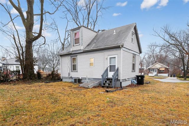 7724 Trenton Avenue, University City, MO 63130