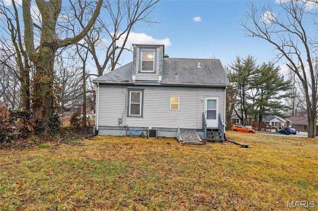 7724 Trenton Avenue, University City, MO 63130