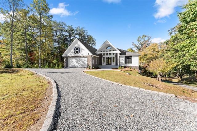 2123 Goat Neck Road, Cleveland, GA 30528