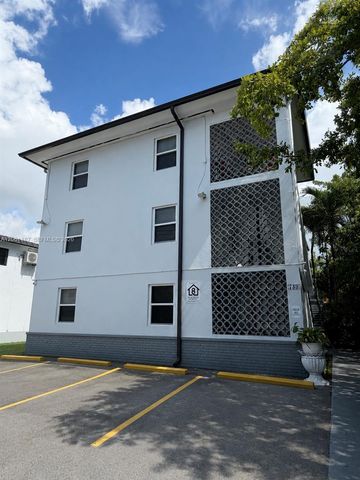 739 SW 9th Street 4, Miami, FL 33130