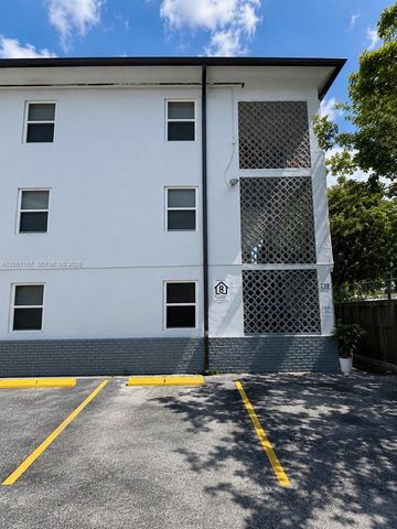 739 SW 9th Street 4, Miami, FL 33130