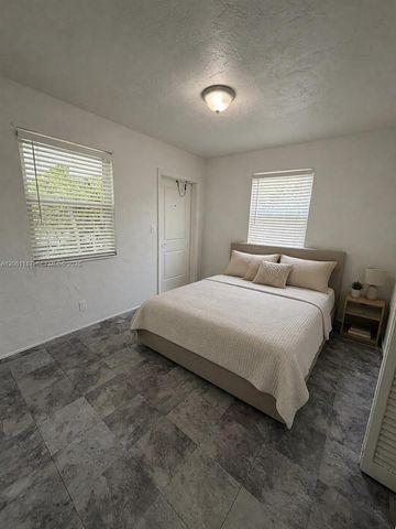 739 SW 9th Street 4, Miami, FL 33130