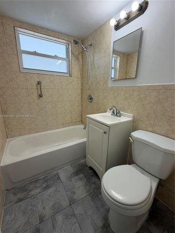 739 SW 9th Street 4, Miami, FL 33130