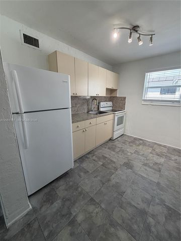 739 SW 9th Street 4, Miami, FL 33130