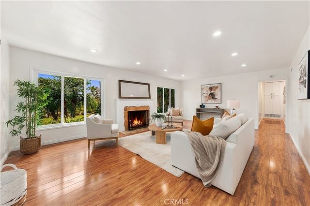 19017 E Leadora, Glendora, CA 91741