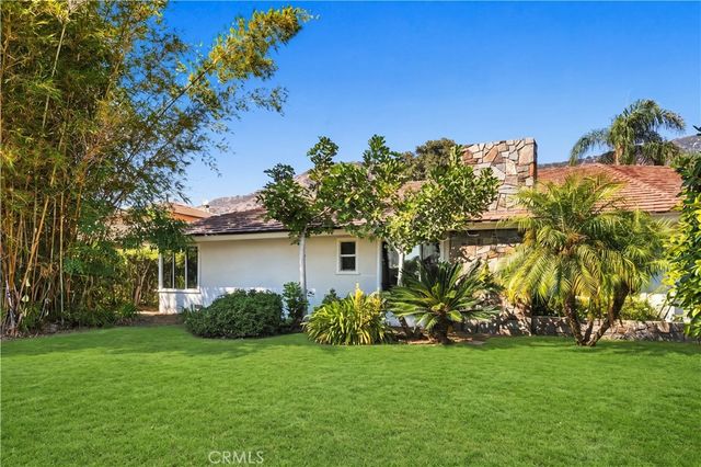 19017 E Leadora, Glendora, CA 91741