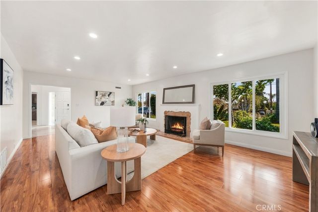 19017 E Leadora, Glendora, CA 91741
