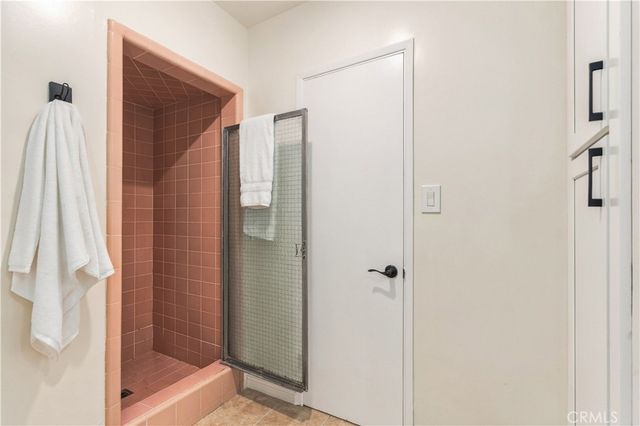 19017 E Leadora, Glendora, CA 91741