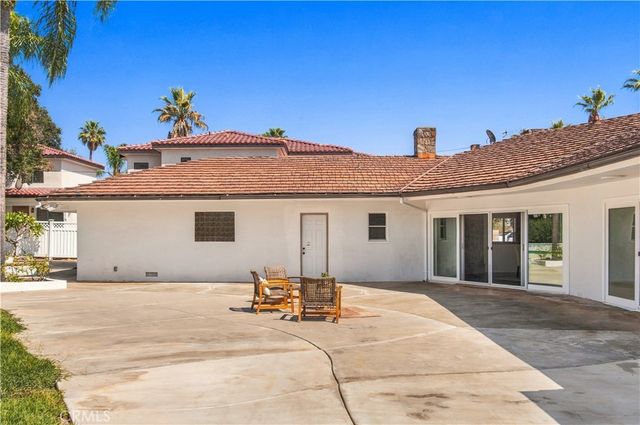 19017 E Leadora, Glendora, CA 91741