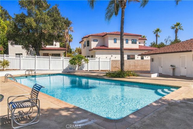 19017 E Leadora, Glendora, CA 91741