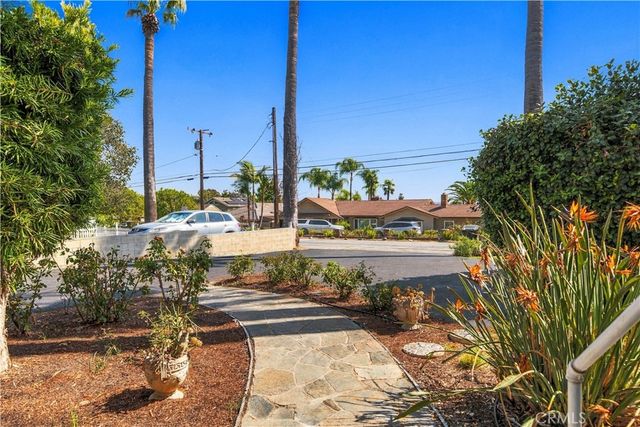 19017 E Leadora, Glendora, CA 91741