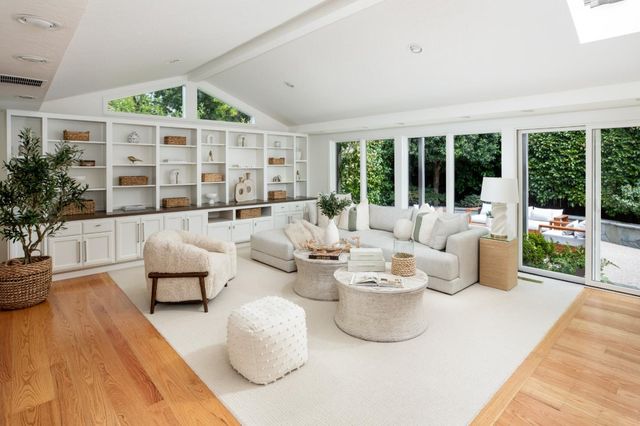 1919 Barbara Drive, Palo Alto, CA 94303