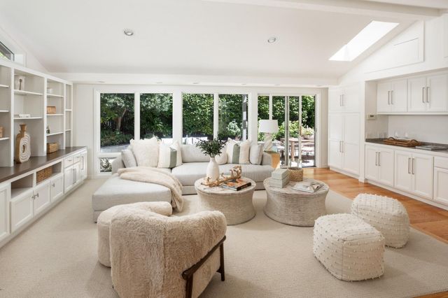 1919 Barbara Drive, Palo Alto, CA 94303