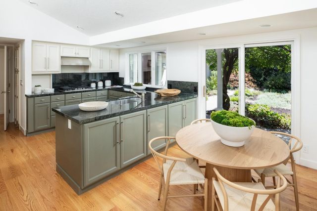 1919 Barbara Drive, Palo Alto, CA 94303