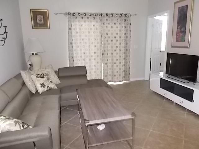 1551 SE Wilshire Place 101, Stuart, FL 34994