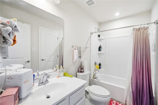 9031 Lakeside Street, Tipp City, OH 45371