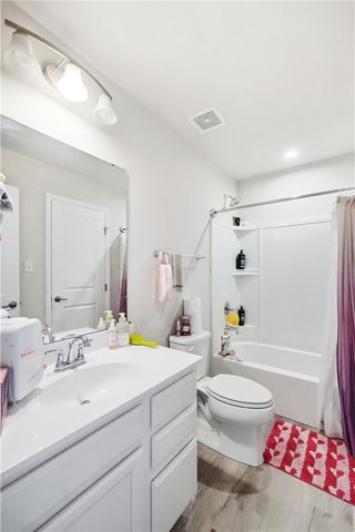 9031 Lakeside Street, Tipp City, OH 45371