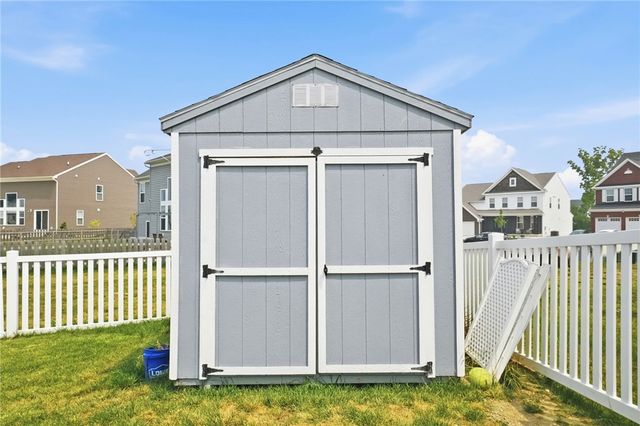 9031 Lakeside Street, Tipp City, OH 45371